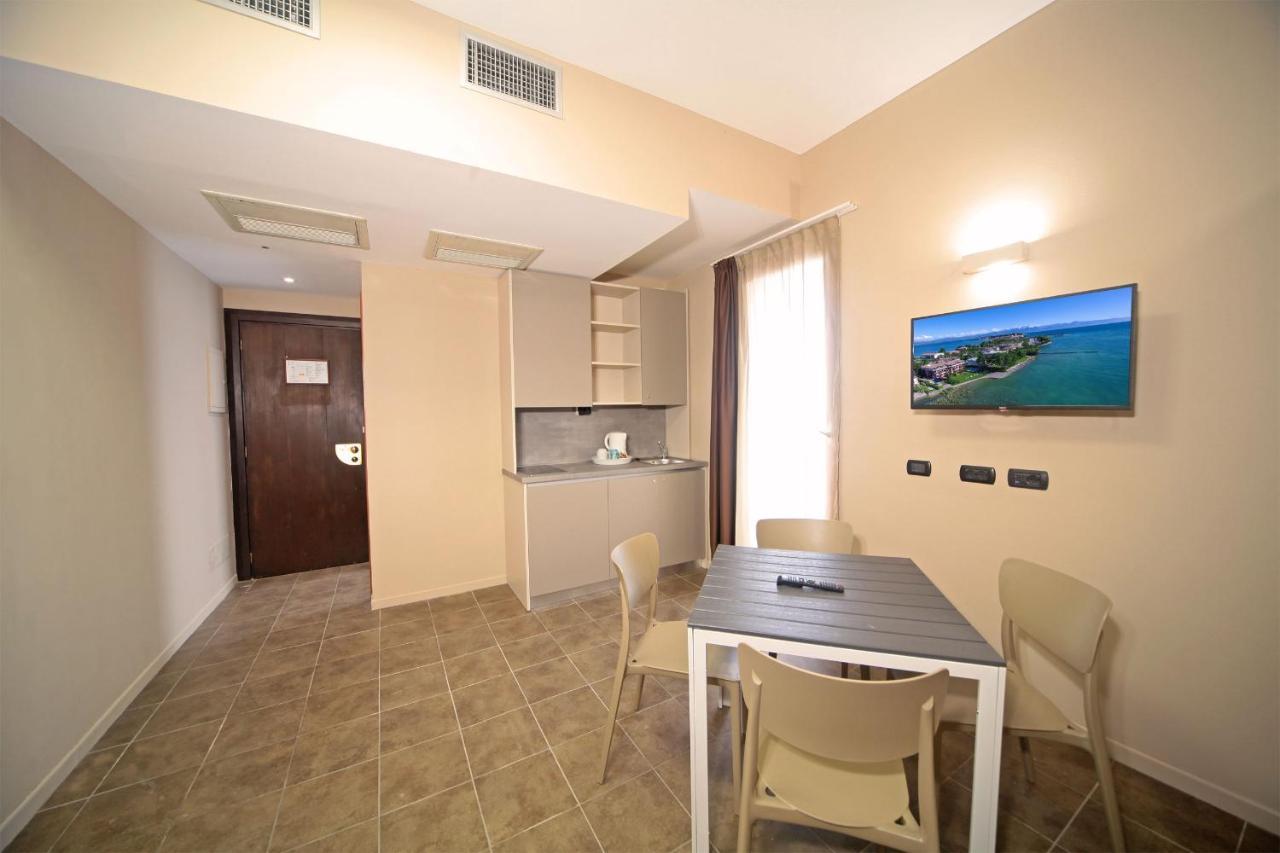 Smeraldo Apartments Sirmione Dış mekan fotoğraf