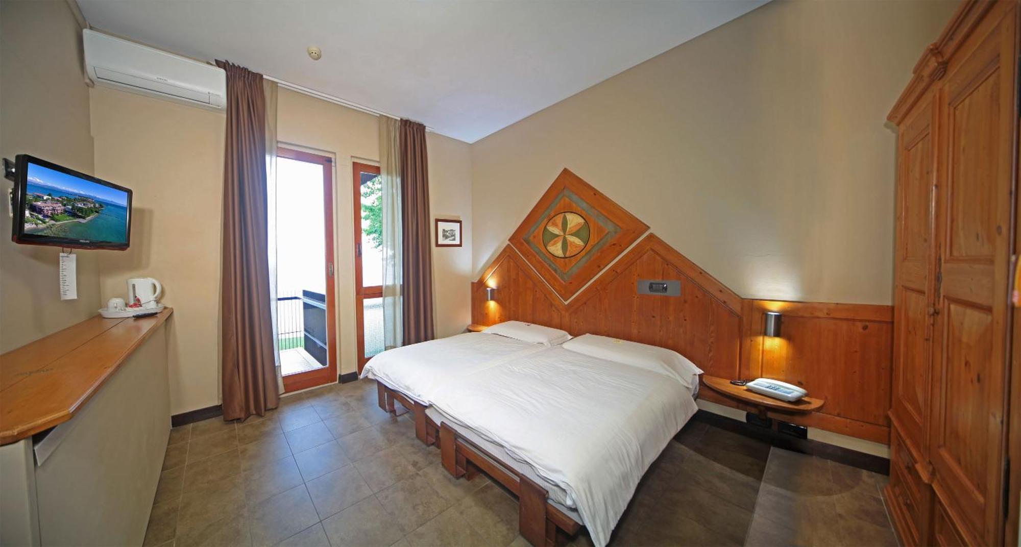 Smeraldo Apartments Sirmione Dış mekan fotoğraf